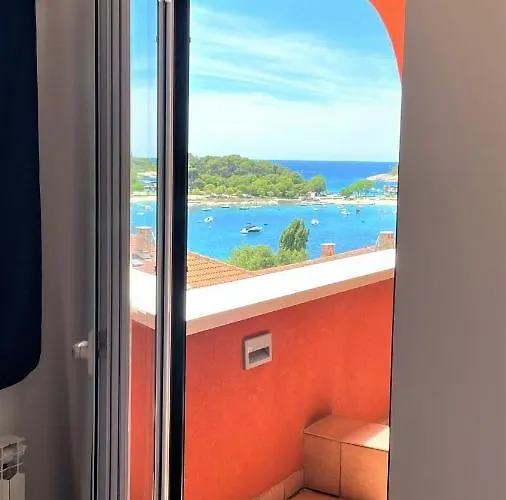 Red&green Апартаменты Пула